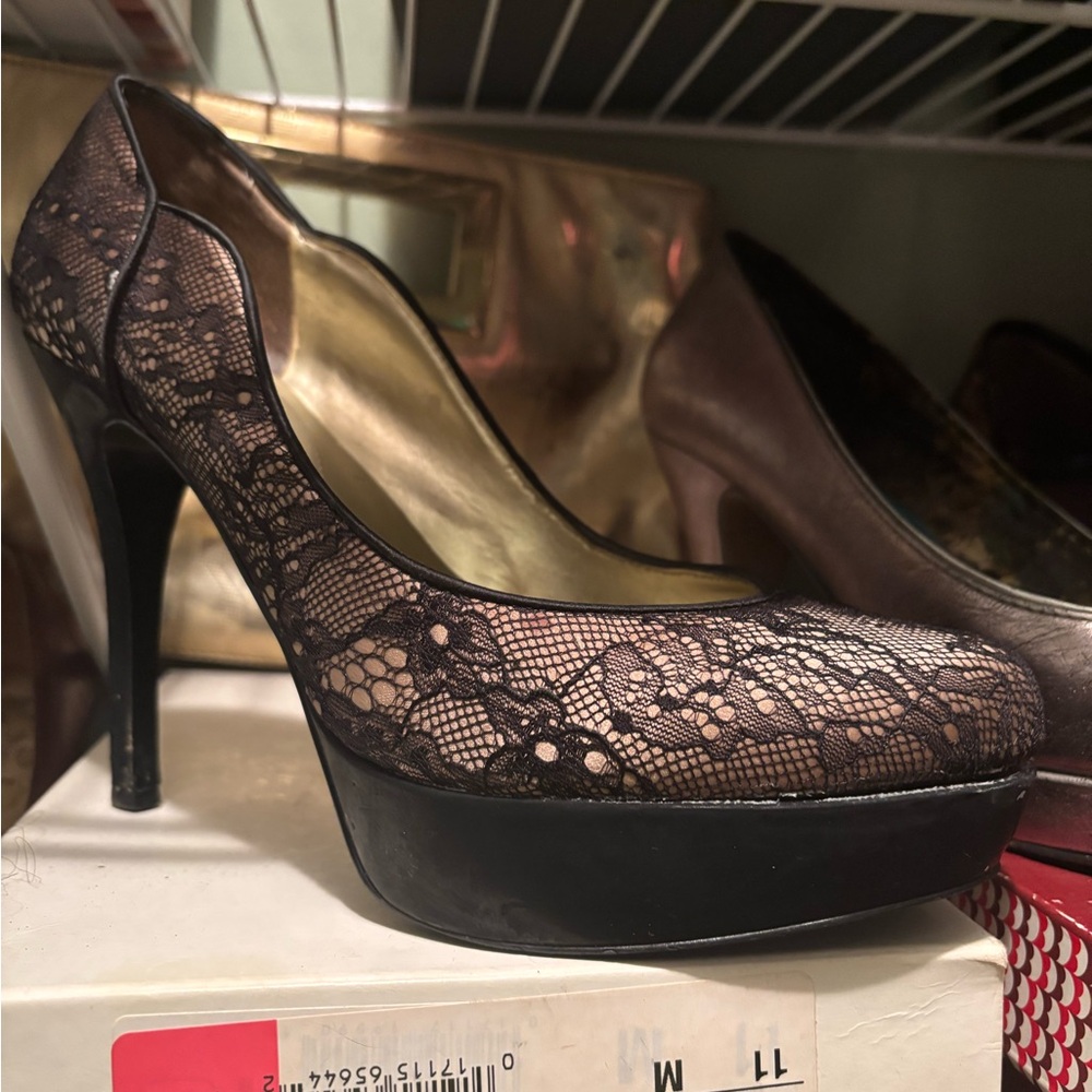 Jessica Simpson Black Lace Platform Heels